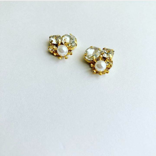 小さくて可愛い♡ビジューピアス ピアス（その他） maman et moi