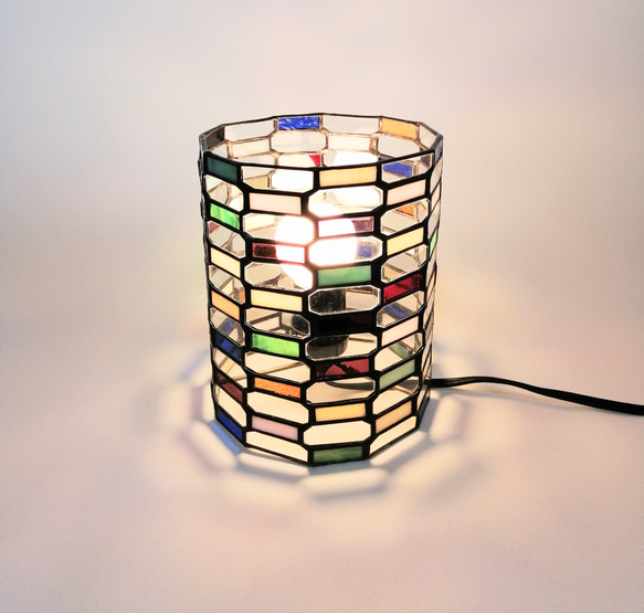 [huit]　照明　置き型　ライト　ステンドグラス　リラックス　ラッキーモチーフ　アンティーク　 3枚目の画像