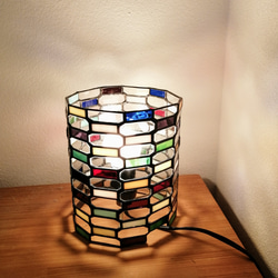 [huit]　照明　置き型　ライト　ステンドグラス　リラックス　ラッキーモチーフ　アンティーク　 1枚目の画像