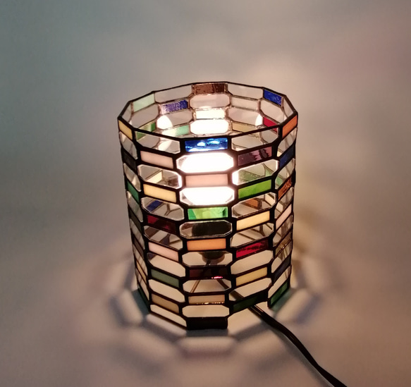 [huit]　照明　置き型　ライト　ステンドグラス　リラックス　ラッキーモチーフ　アンティーク　 6枚目の画像