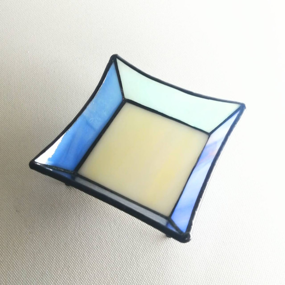 [サリュ]　ステンドグラス　トレイ(M) ブルー系A　アクセサリー　小物入　猫脚　T1 4枚目の画像