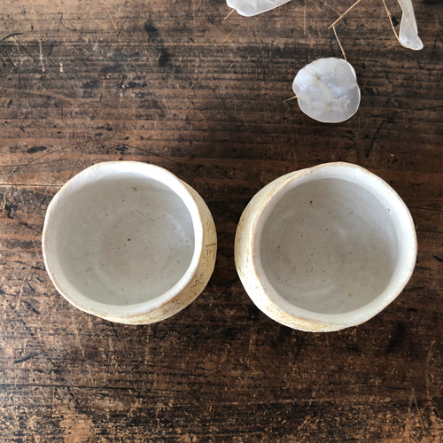 手びねりのちいさな湯のみ「つぼみ」 湯呑み こまもん工房 通販