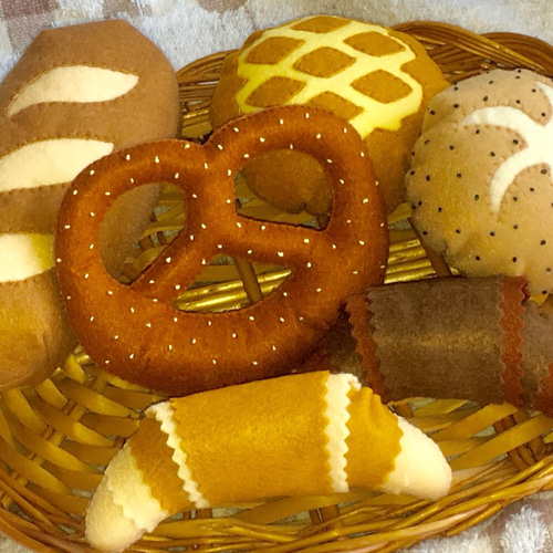 フェルト　おままごと　パンセット他　ハンドメイド 受注製作】フェルト ままごと パン屋さんセットB おもちゃ・人形