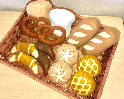 フェルト　おままごと　パンセット他　ハンドメイド いろいろパンセット* ハンドメイド フェルト おままごと - メルカリ