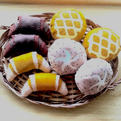 フェルト　おままごと　パンセット他　ハンドメイド フェルトパン 人気7個セット♡フェルトのおままごと