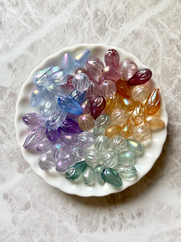 オリジナル手染めビーズ❤オーロララメ入りハートビーズと斜め