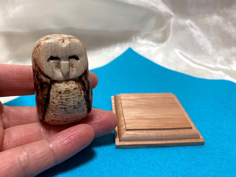 木彫りのフクロウ 彫刻 お木彫り工房 通販 8782701｜Creema