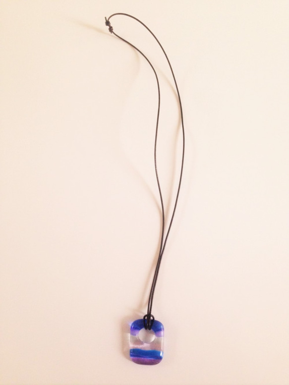 ガラスのネックレス：rock candy (blue ×lavender) 4枚目の画像