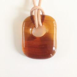 ガラスのネックレス：rock candy (amber) 1枚目の画像