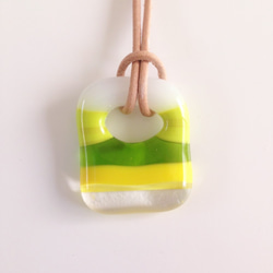 ガラスのネックレス：rock candy (spring green×yellow) 1枚目の画像