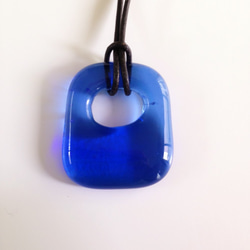 ガラスのネックレス：rock candy (blue) 3枚目の画像