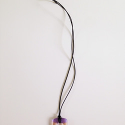 ガラスのネックレス：rock candy (lavender×coral orange） 4枚目の画像