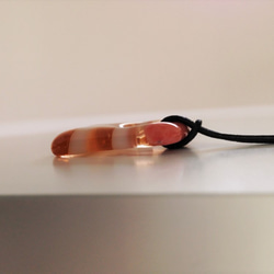 ガラスのネックレス：rock candy (coral orange×white） 5枚目の画像
