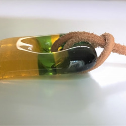 ガラスのネックレス：rock candy (green×yellow) 4枚目の画像