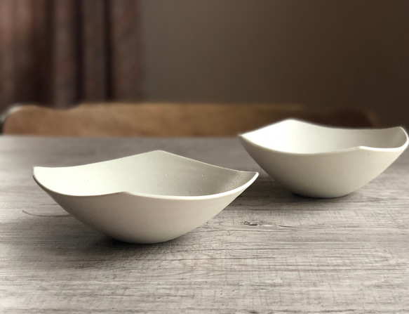 白釉スクエアbowl 1枚目の画像