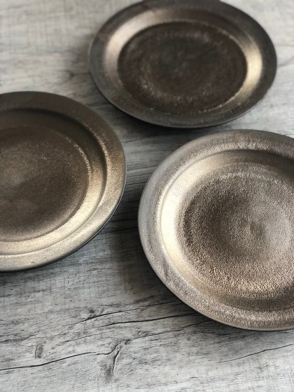 銅釉薬7寸リム皿 1枚目の画像