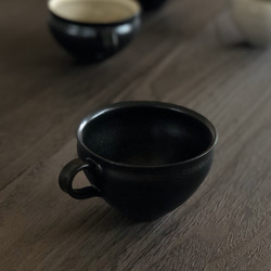 黒釉カップ 2枚目の画像