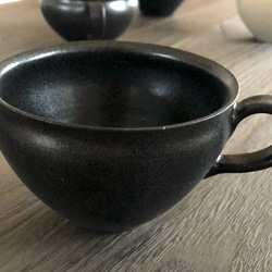 黒釉カップ 3枚目の画像