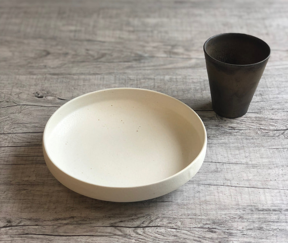 白釉薬５寸鉢 1枚目の画像