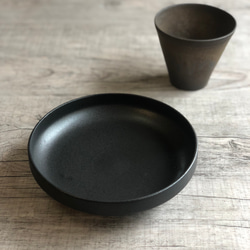 黒釉５寸鉢 1枚目の画像