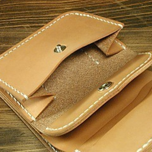 手縫い 二つ折り革財布 ハーフウォレット HWA-01 二つ折り財布 手縫い 二つ折り革財布 ハーフウォレット HWA-01 二つ折り財布