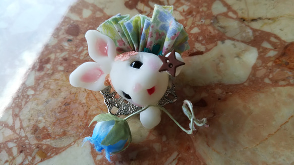 Ｔwinkle rabbitt brooch✨ヾ(´ー｀)ノ✨ 5枚目の画像