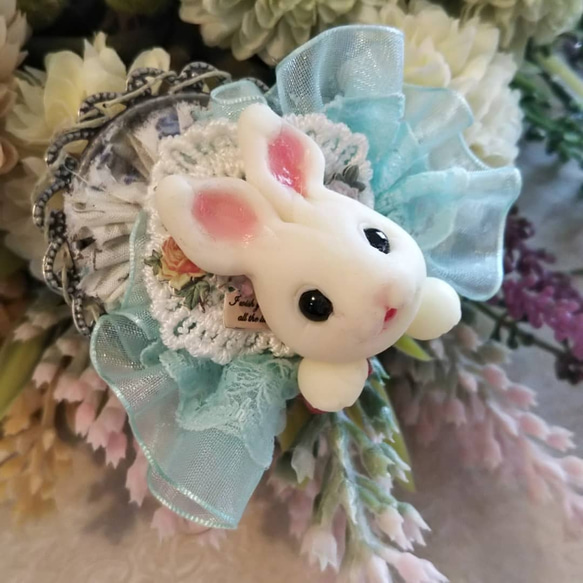 spring racey rabbit brooch✨ヾ(´▽｀*)ゝ✨ 4枚目の画像