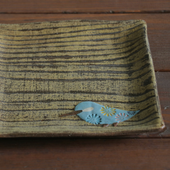 青い鳥の黄色いお皿 2枚目の画像