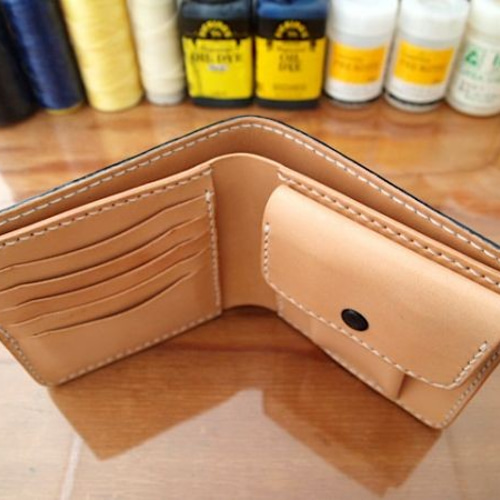 オーダー】クロコダイルの本革で作る総手縫いの2つ折ショート