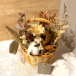 #017 basket flower bouquet white beige ② 3枚目の画像