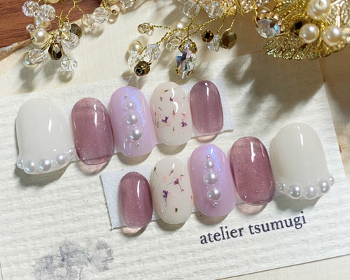 パープル　乳白色　ミルキー　ラメ　ネイルチップ　スキニー　揺れるチャーム 0_66d5588c676da0a7faf4b1ed9c50