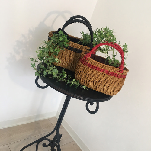 最終値下げ 再再再値下げしました かごバッグ（赤ストライプ）内袋付  