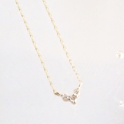 K10 Three Diamonds Heart Necklace 第2張的照片