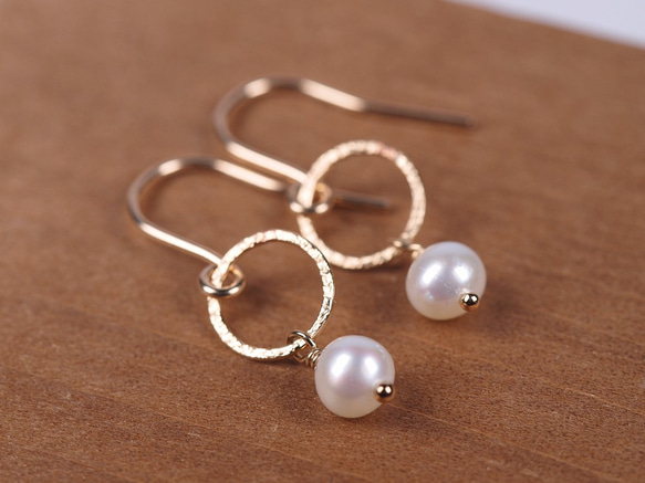 14KGF Moon Pearl Earrings 3枚目の画像