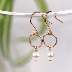 14KGF Moon Pearl Earrings 第4張的照片