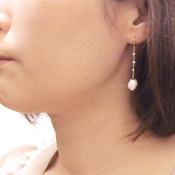 14KGF Petal Pearl Earrings 第4張的照片