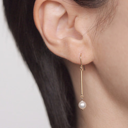 14KGF Pendulum Pearl Earrings 第4張的照片