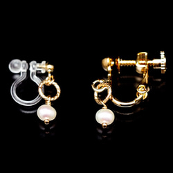 14KGF Petit Charm Earrings WH 第5張的照片