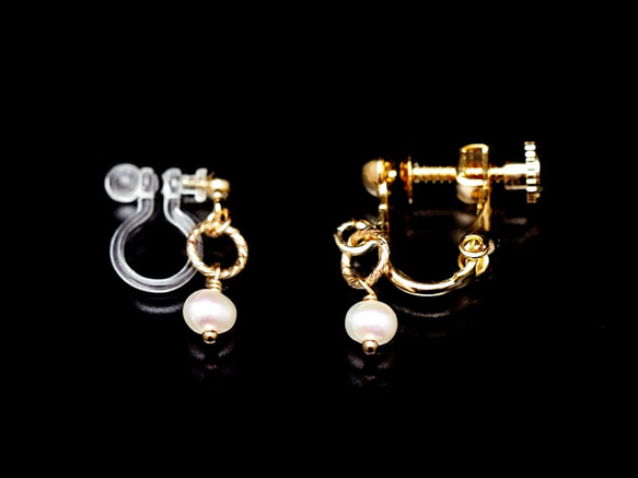 14KGF Petit Charm Earrings WH 第5張的照片