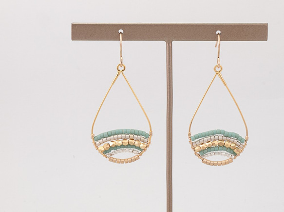 Mix Beads Drop Earrings / BL 3枚目の画像