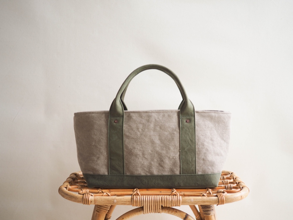 ＊受注制作＊蓋付きしかくトート oblong（タンベージュ×カーキドラブ）