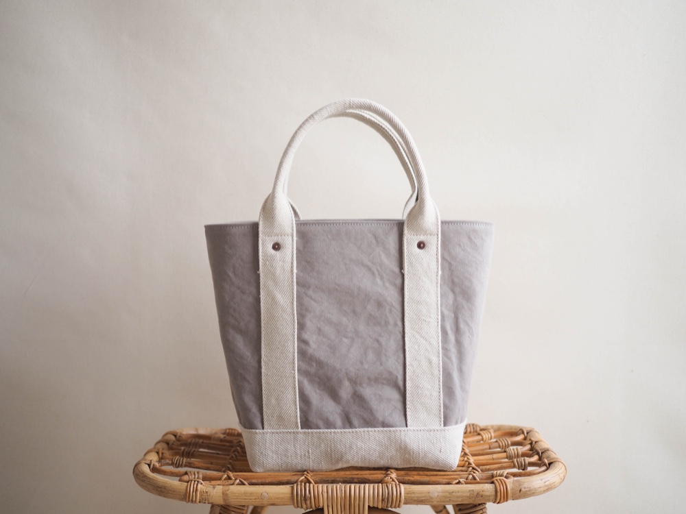 ※受注制作※蓋付きしかくトート たてなが（グレー×キナリ）