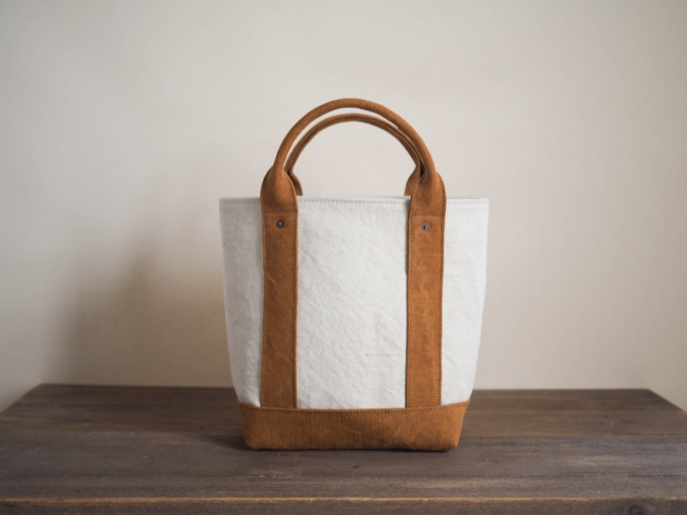 ＊受注制作＊【MILITARY TWILL】蓋付きしかくトート たてなが（キナリ×キャメル）