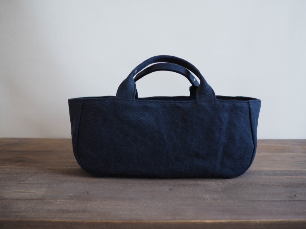 ＊受注制作＊【MILITARY TWILL】蓋付き丸トート　よこなが （ネイビー）