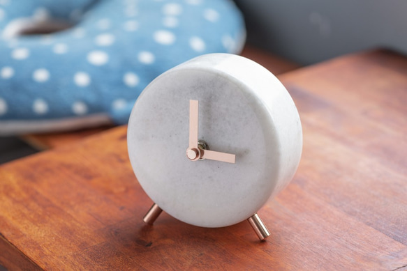 簡約質感小物-大理石圓形小桌鐘 | 石材系列 擺飾 第2張的照片