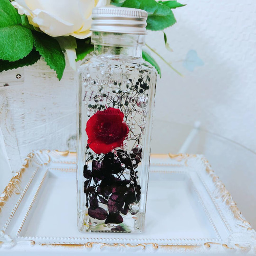 送料無料！ 赤薔薇×ブラック×シルバー♡大人 ハーバリウム