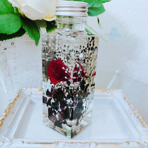 送料無料！ 赤薔薇×ブラック×シルバー♡大人 ハーバリウム