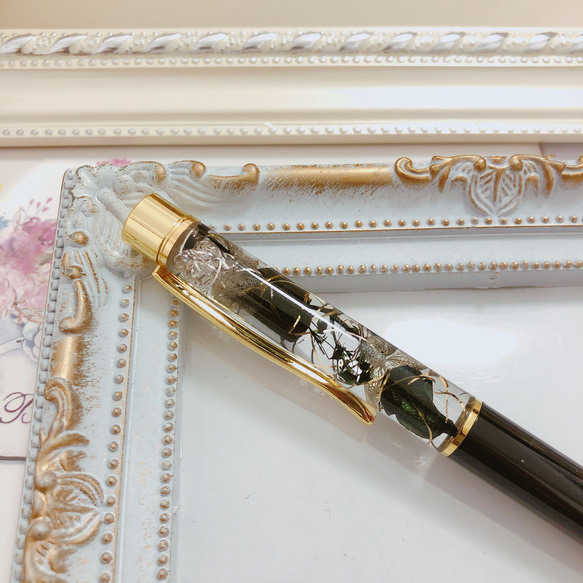 ブラック♡モノトーン ハーバリウムボールペン♡メンズプレゼント
