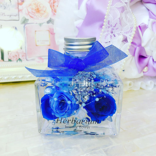 ◆ハーバリウム　190 美しいブルーのバラのこちbottle *.:。✿*゜¨ 青薔薇スクエアーハーバリウム♡メッセージ名入れ可能
