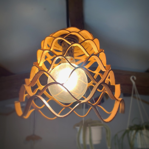 ヌメ革のランプシェード シーリングライト・ペンダントライト